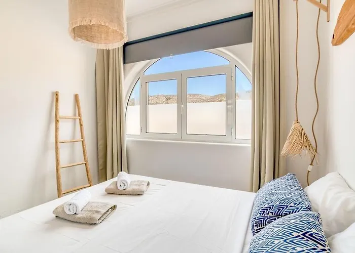 Onikos House - South Gem